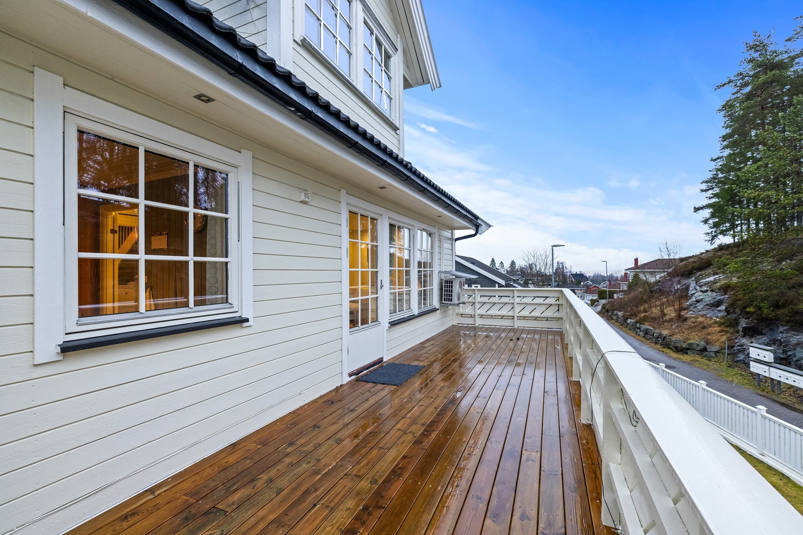 Den østvendte verandaen på 21 m² Galleribilde