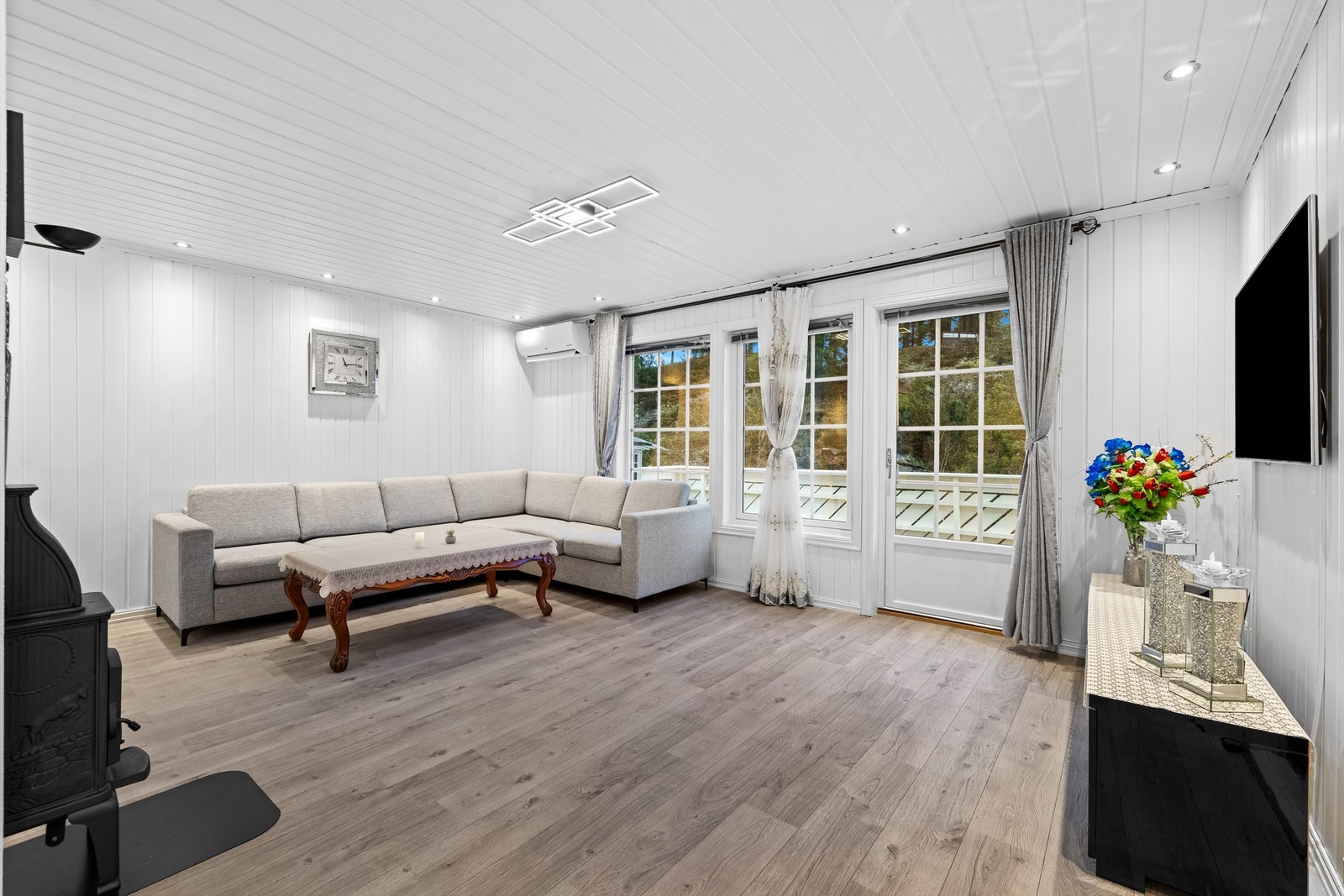 Oppvarming er godt ivaretatt med blant annet en effektiv luft-til-luft varmepumpe Galleribilde