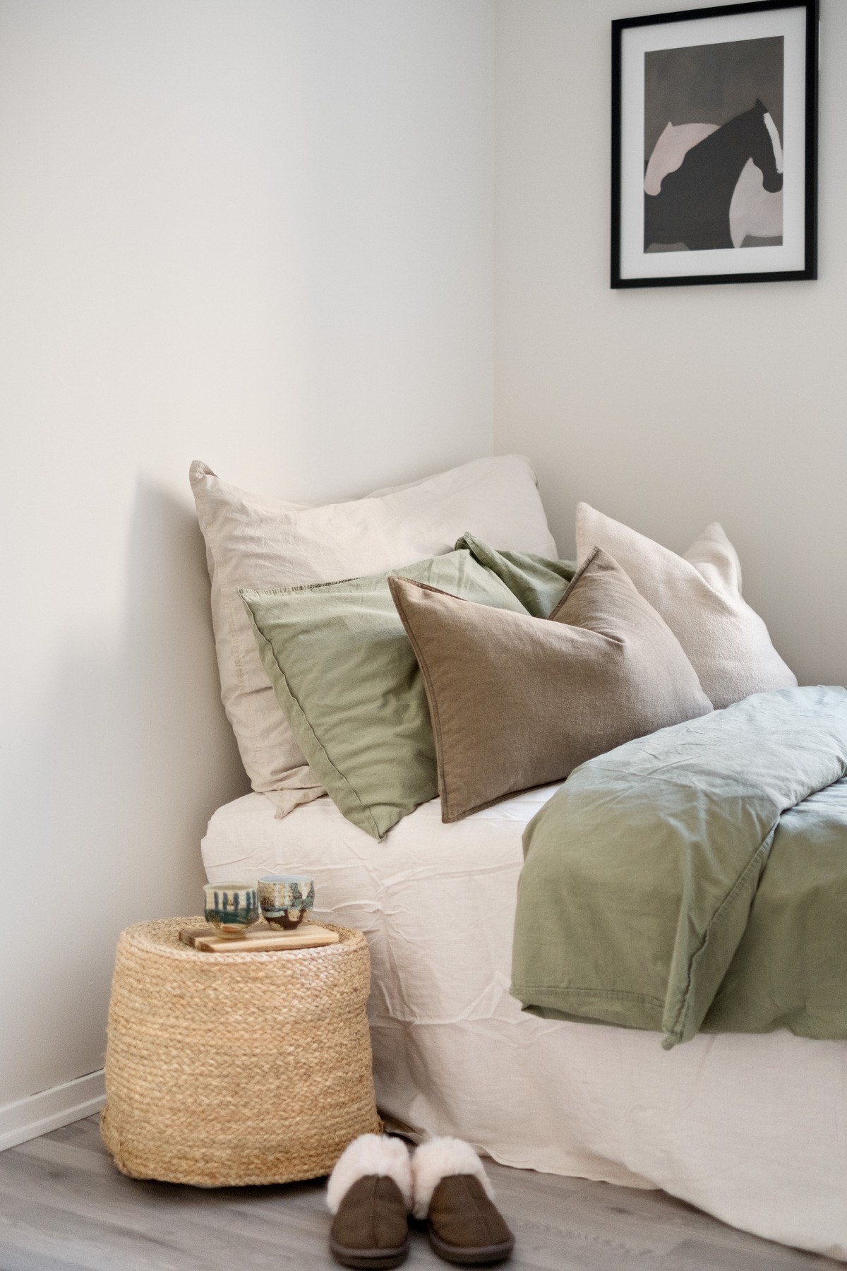 Soverommene har en avslappet atmosfære som gjør det enkelt å falle til ro om kvelden. Galleribilde