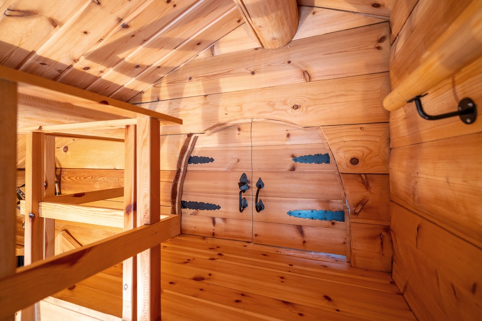 Dør til koselig hemsareal Galleribilde