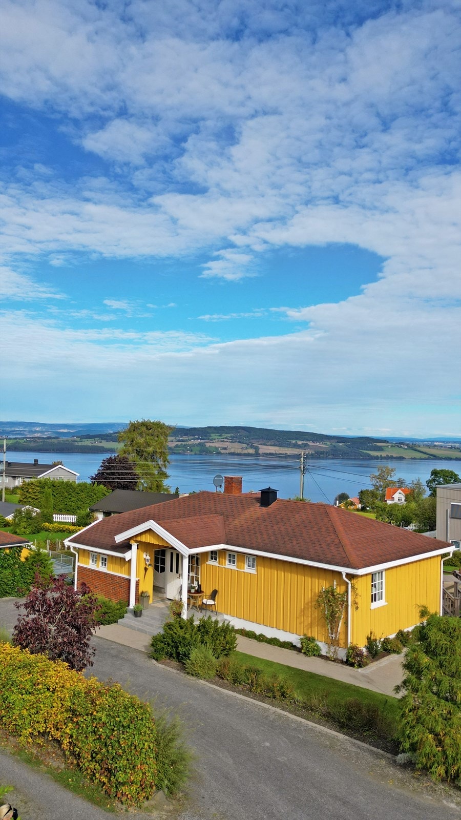 Gruset adkomst. Galleribilde