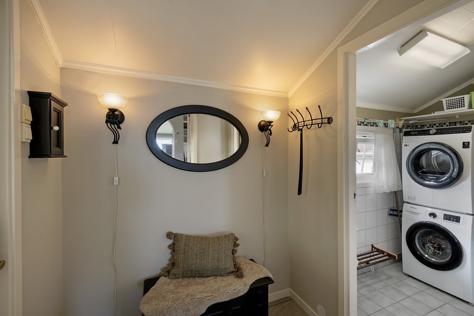 Gang med tilgang til vaskerom. Galleribilde