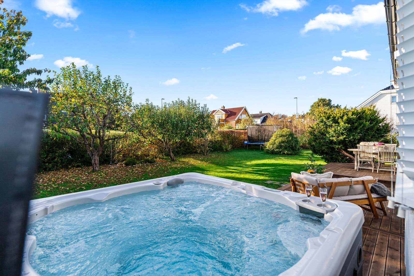 Jacuzzi medfølger ikke. Galleribilde