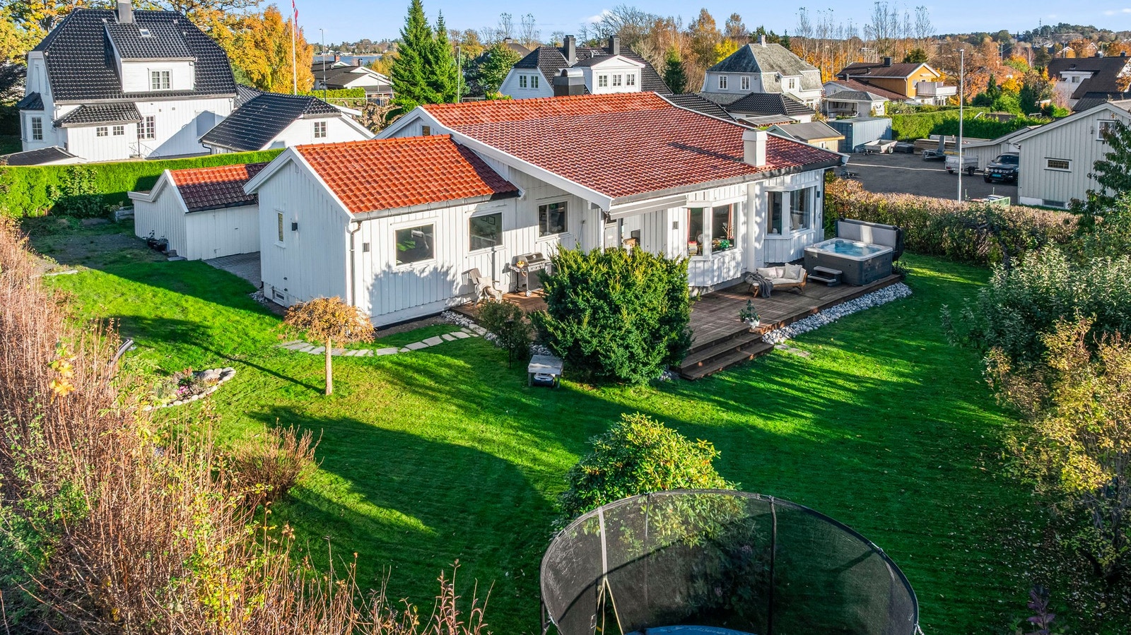 EIE Tønsberg v/ Hanna Sundby presenterer Åkerveien 3! Foto: Frank Hesjedal & Maciej Krzysztof Galleribilde