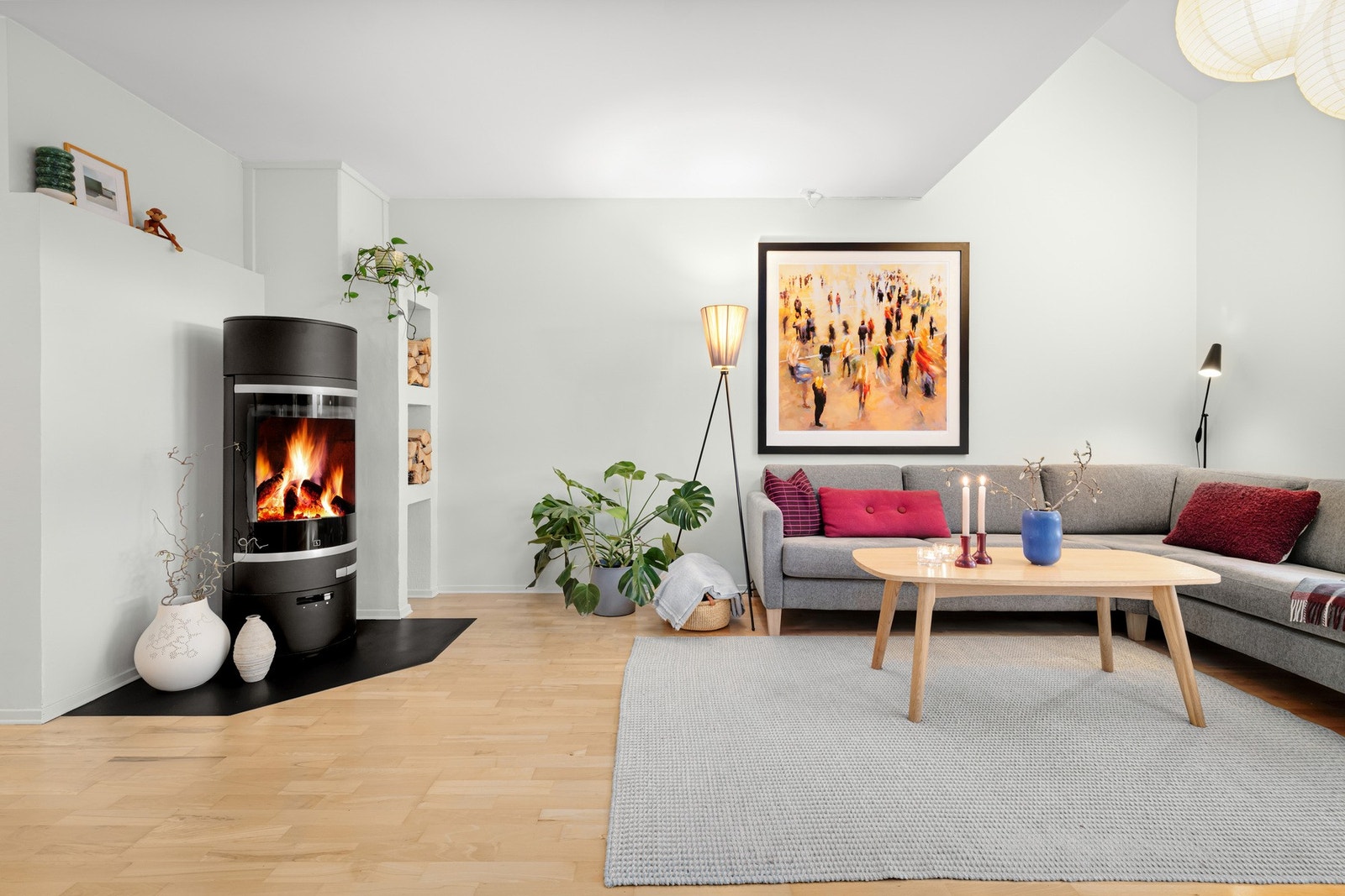 Moderne peisovn for effektiv varme og ekstra hygge. Galleribilde