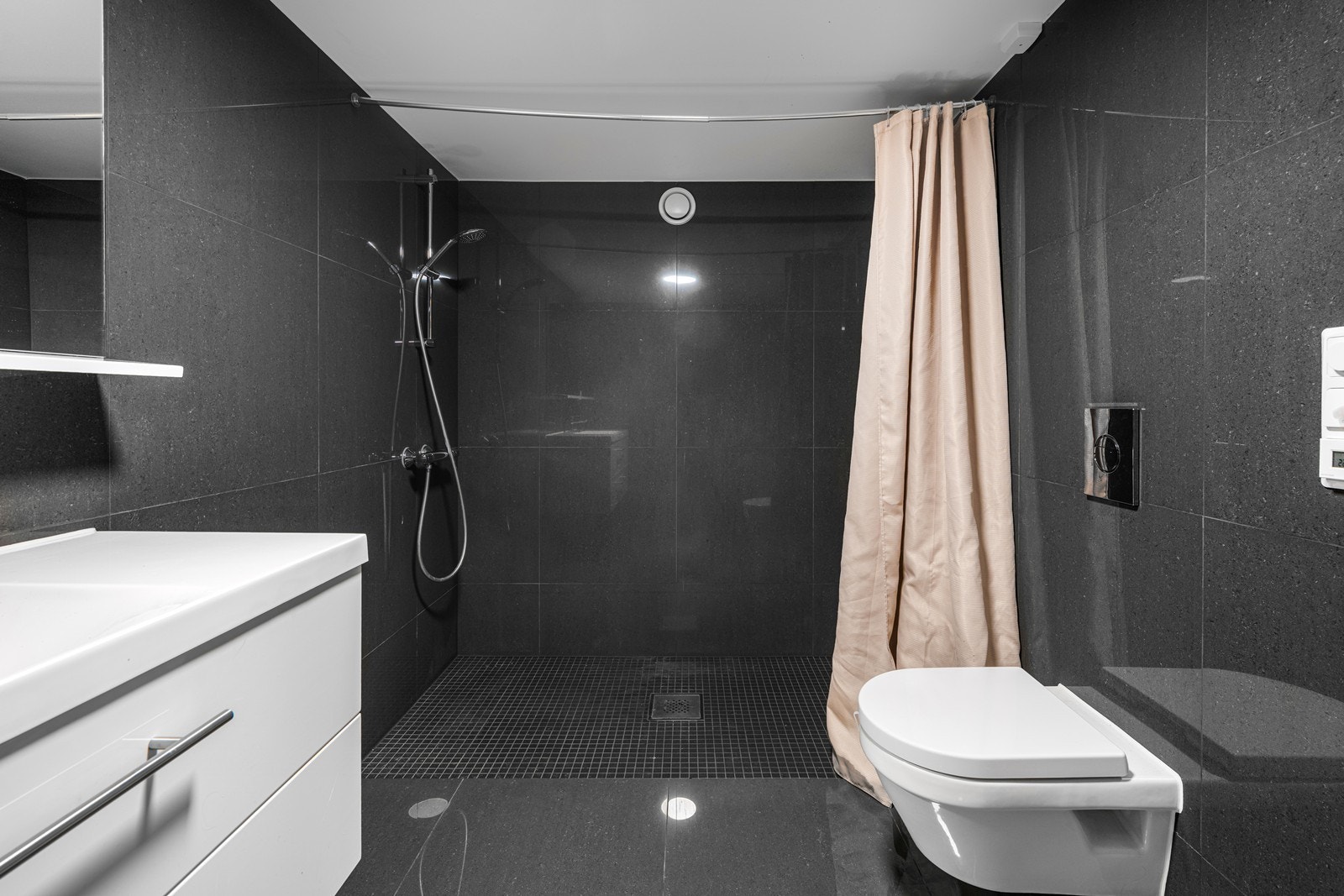 Bad i kjeller (Ikke byggemeldt) Galleribilde