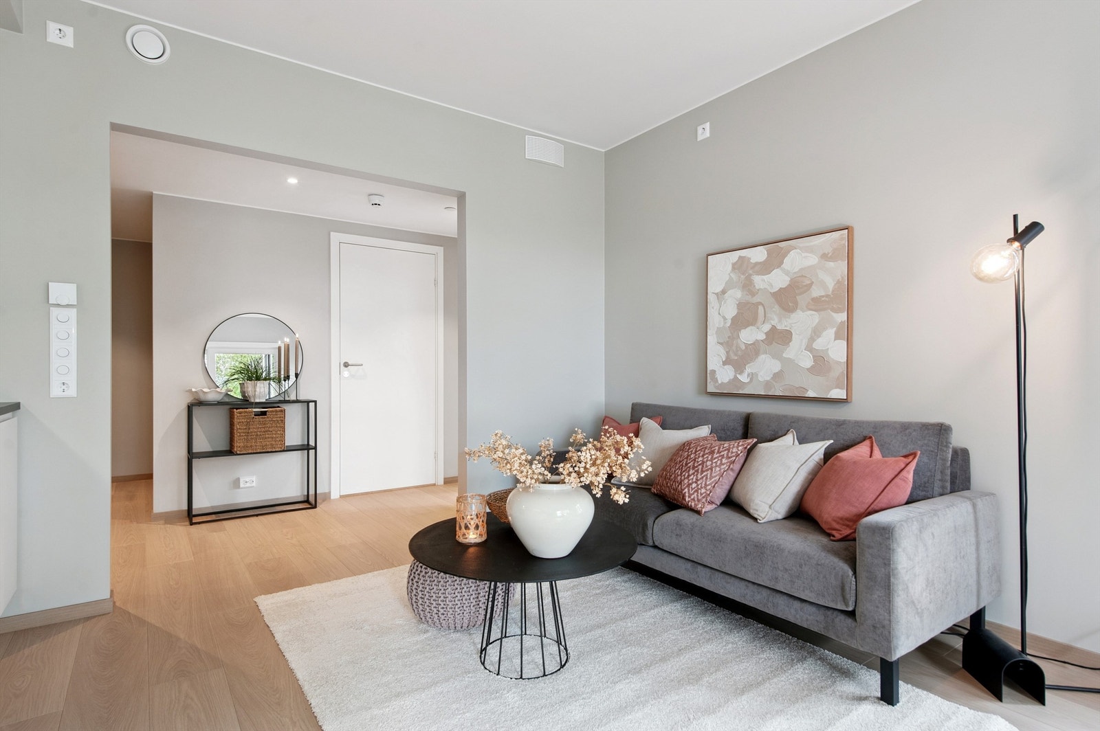 Fin luftighet i denne arealeffektive 2roms leiligheten. Galleribilde