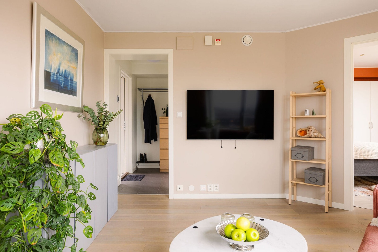 Innredningen skjer i naturlige soner. Galleribilde