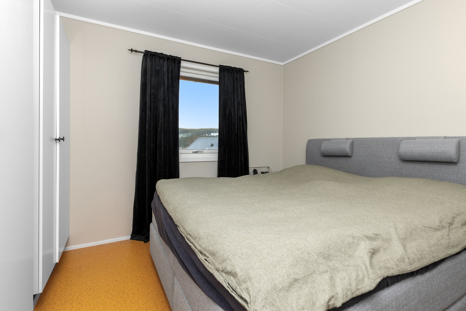 Soverom. Galleribilde