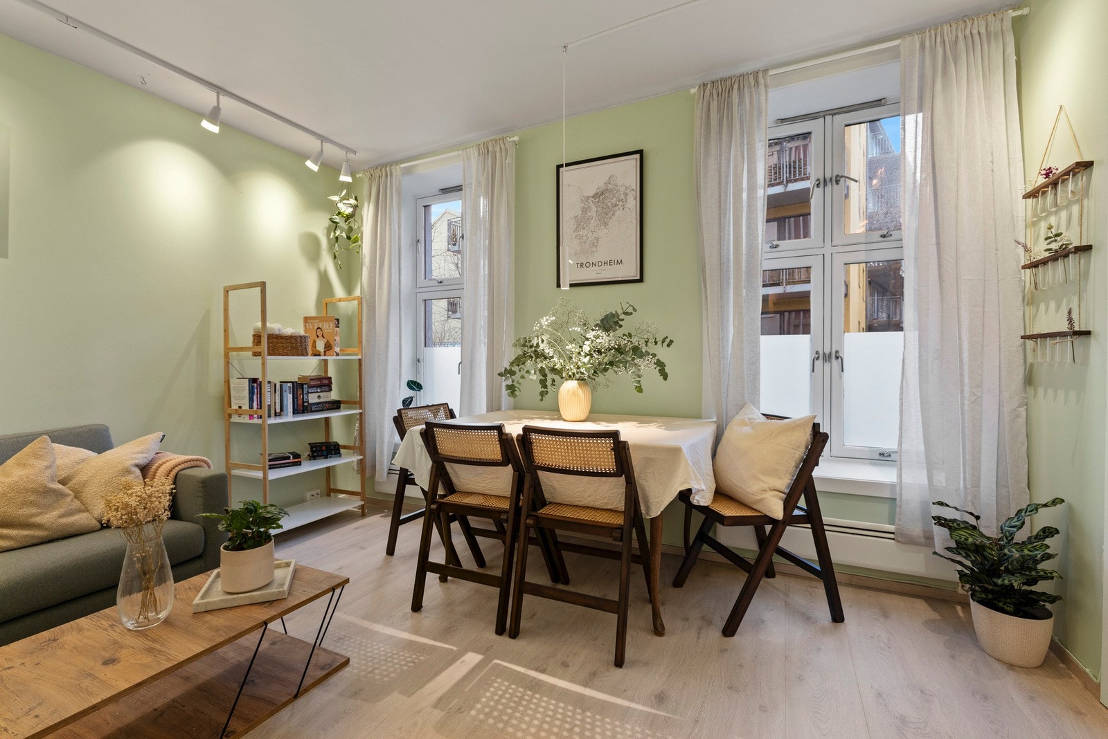 Boligen har en generøs takhøyde på 2,46m Galleribilde