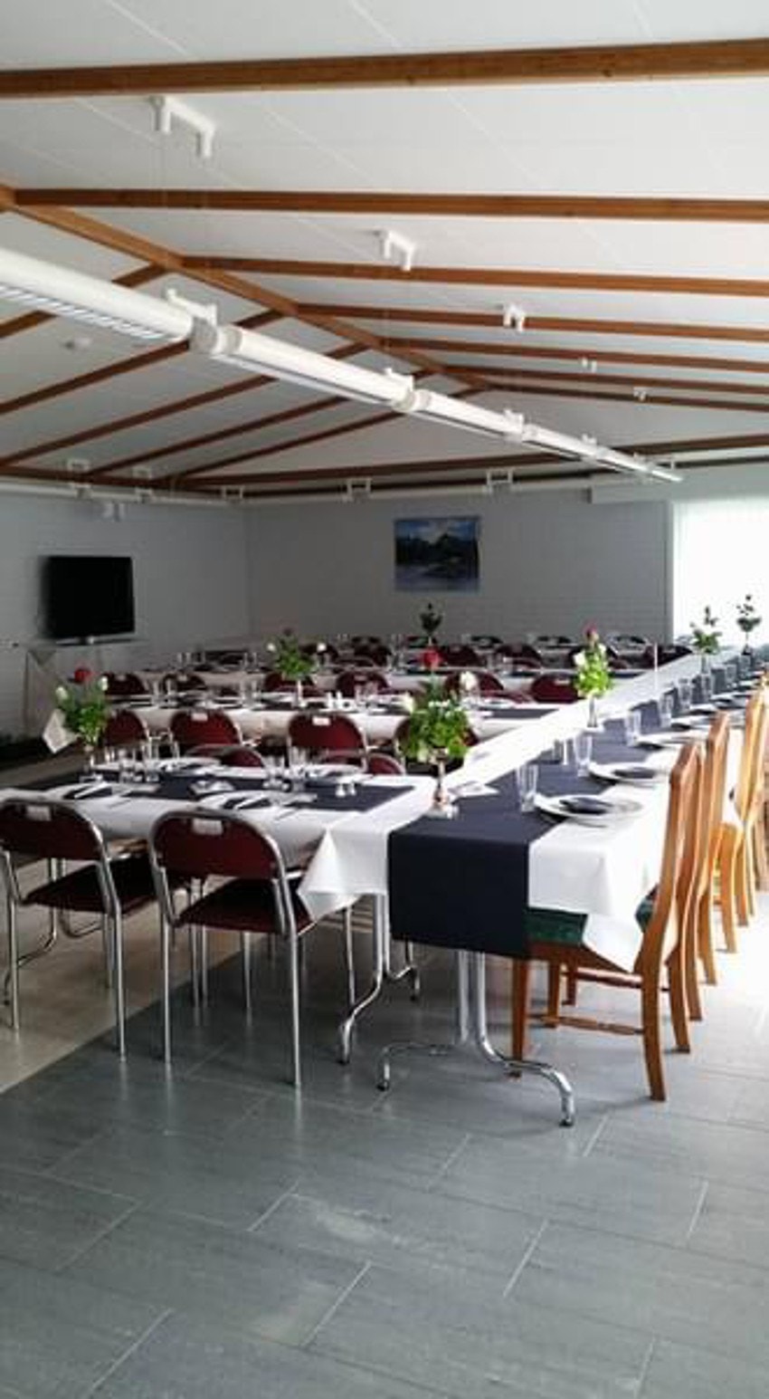 Mulighet for arrangere store selskaper i eget hjem! Selgers eget bilde Galleribilde