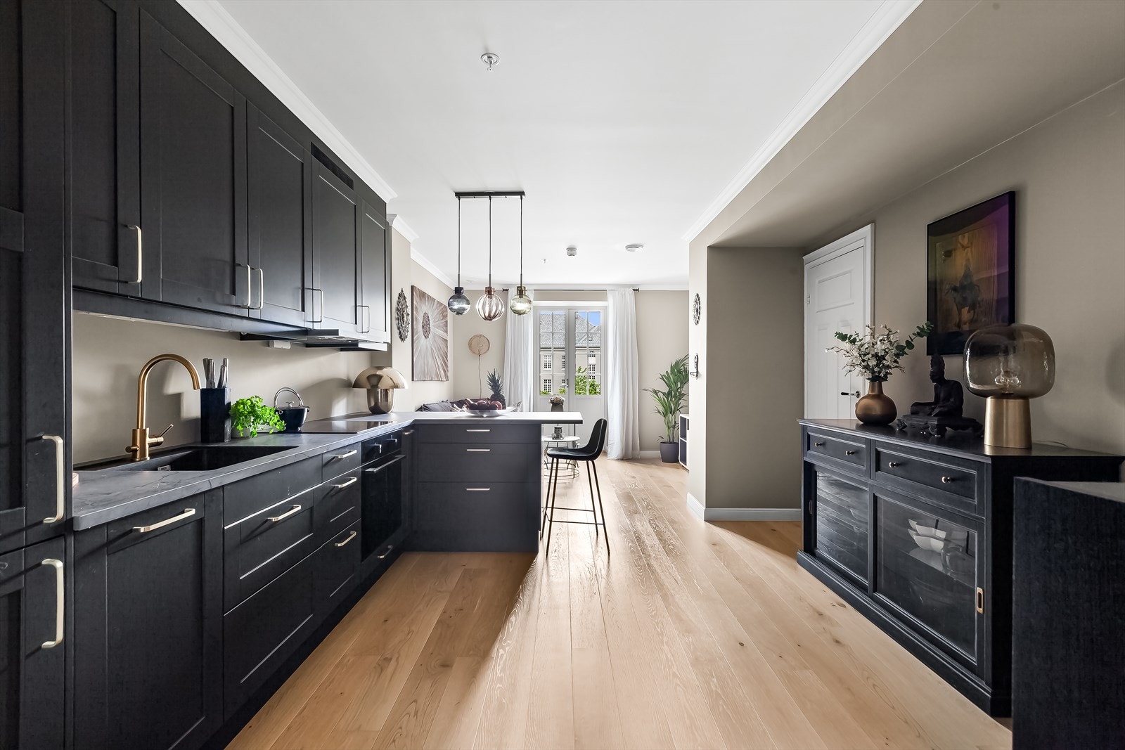 Kvalitetskjøkkenet er levert av Sigdal i 2022. Galleribilde