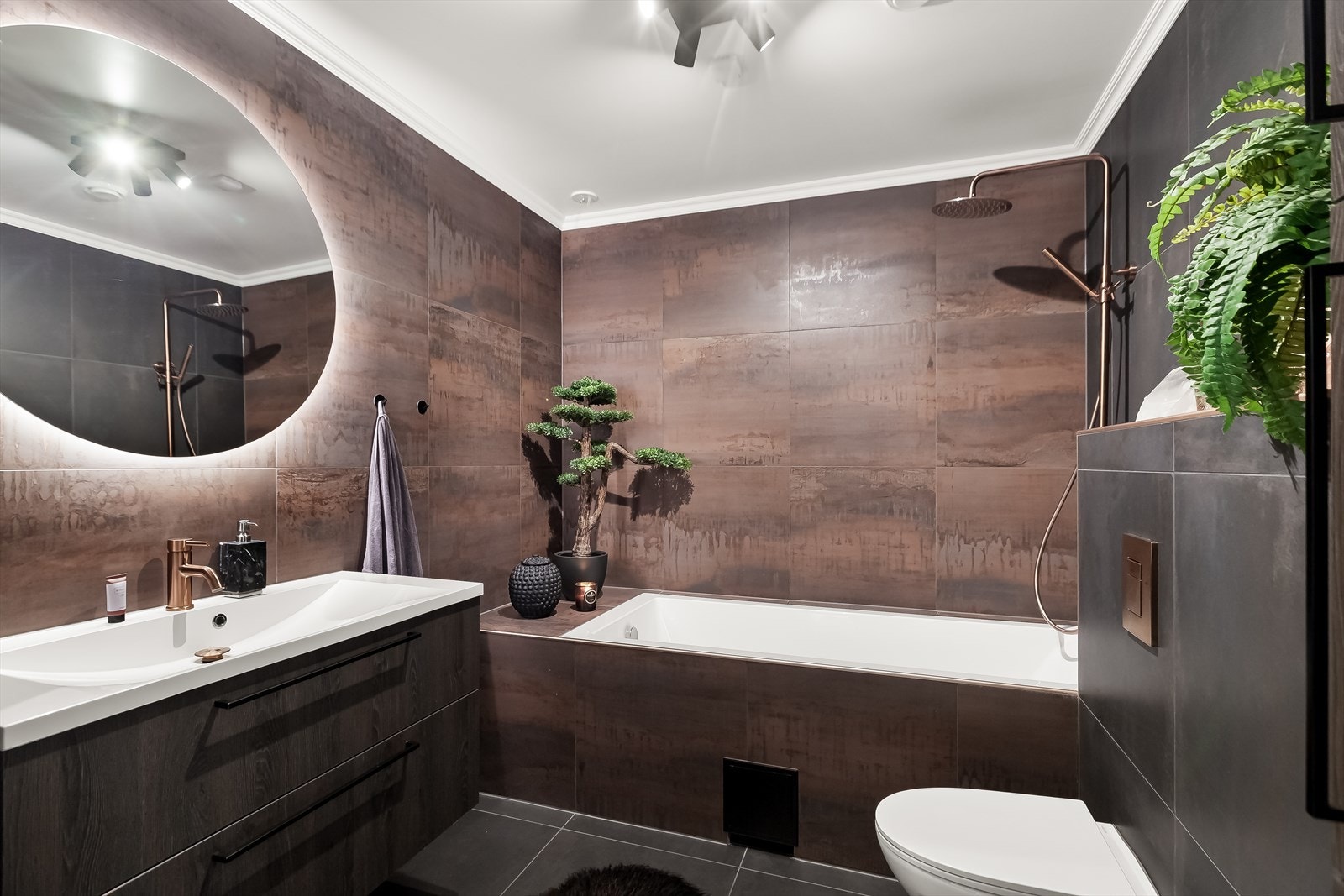 Det foreligger full dokumentasjon for badet utført i 2022. Galleribilde