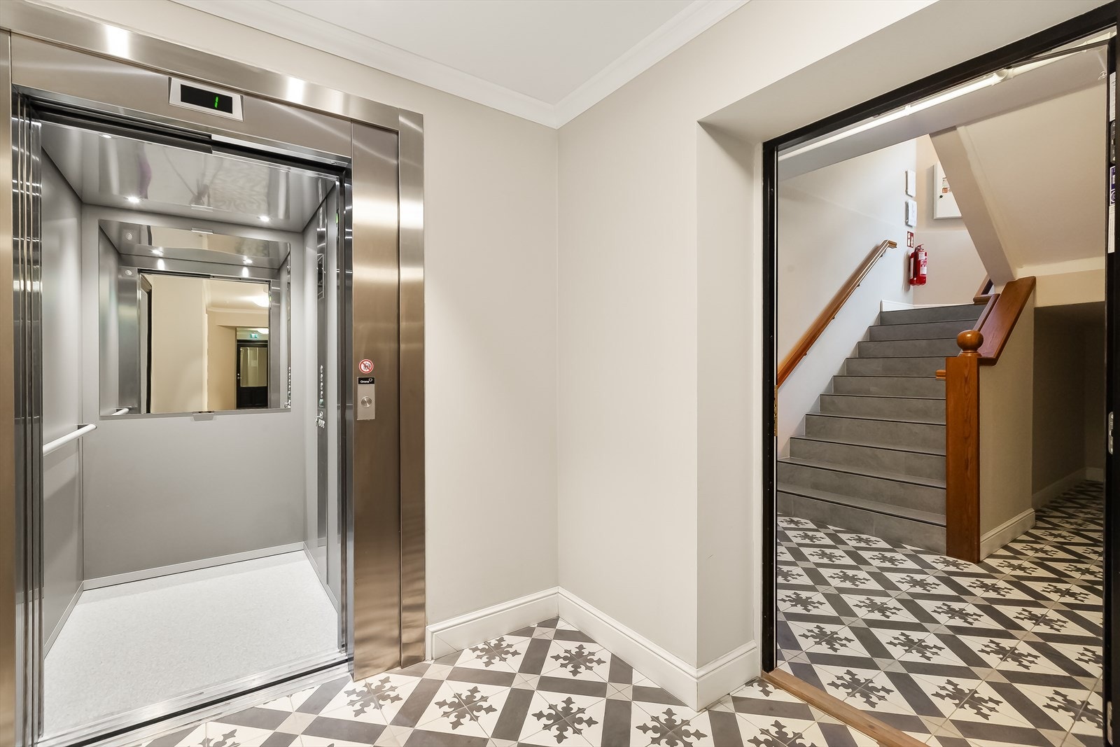 Heis i bygget. Galleribilde