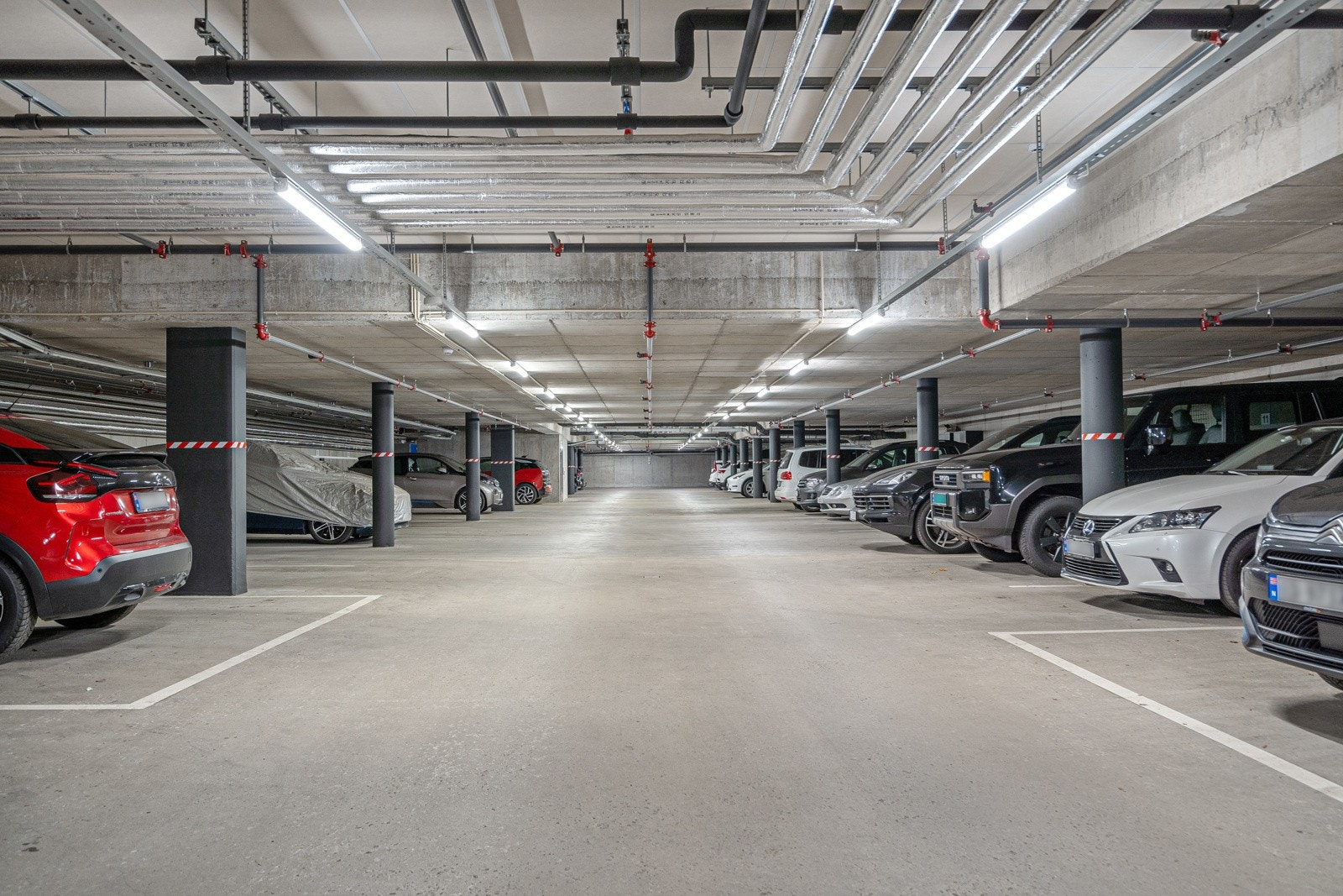 Det medfølger 2 parkeringsplasser i felles garasjeanlegg Galleribilde