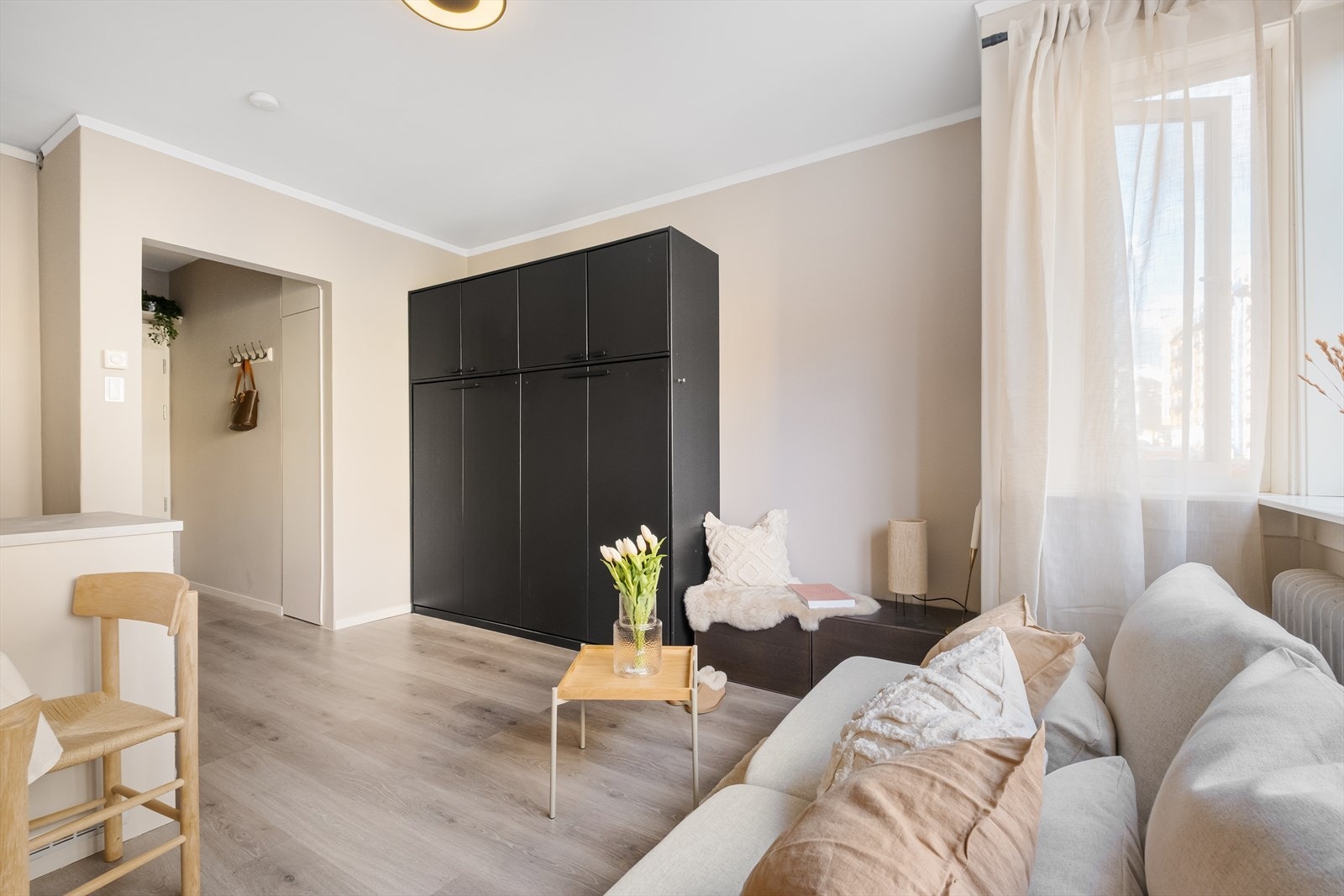 Perfekt førstegangskjøp med lave felleskostnader på 1 723 kr, som inkluderer a-konto varmtvann og fyring. Galleribilde