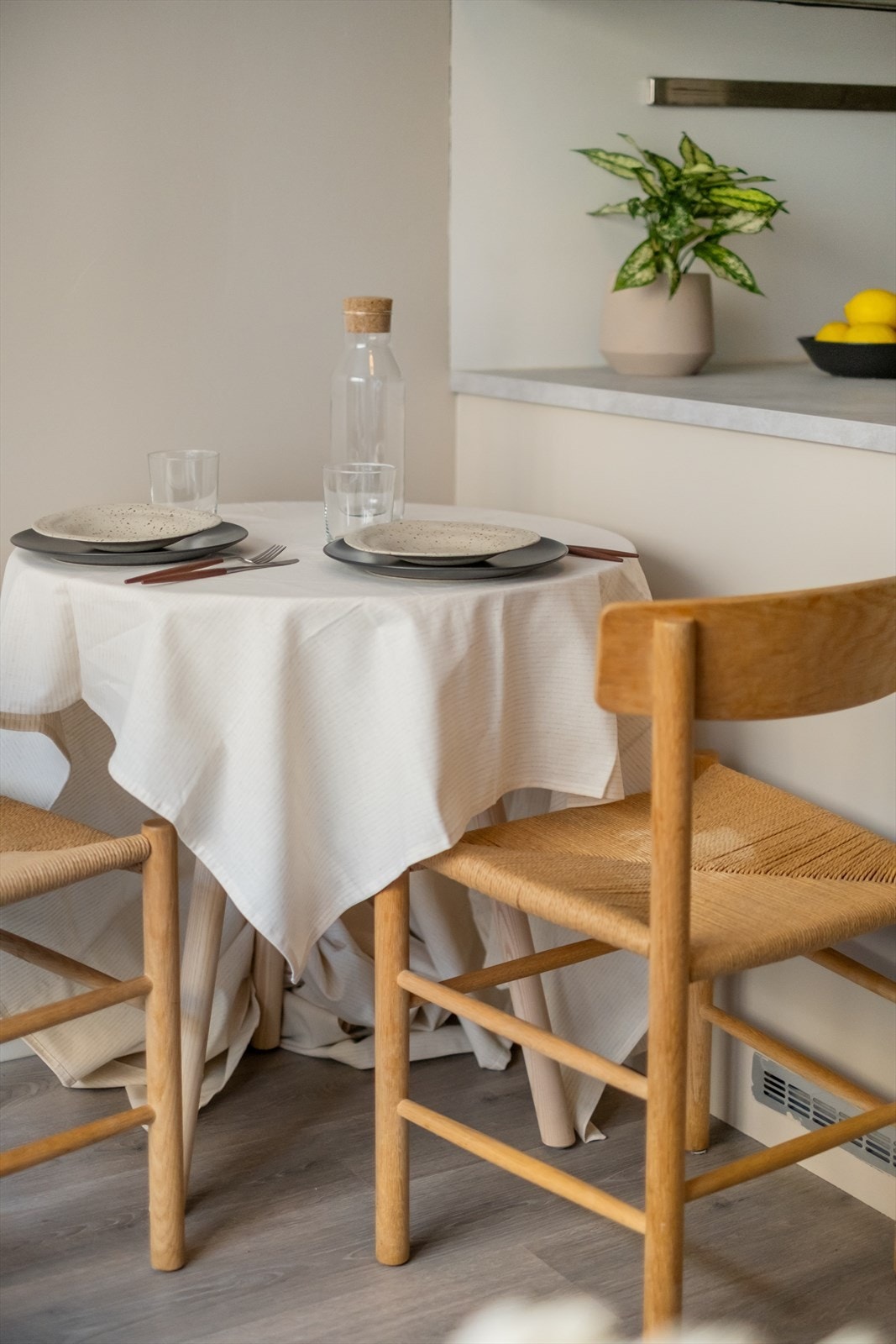 God takhøyde på ca. 2,61 meter bidrar til en god romfølelse. Galleribilde