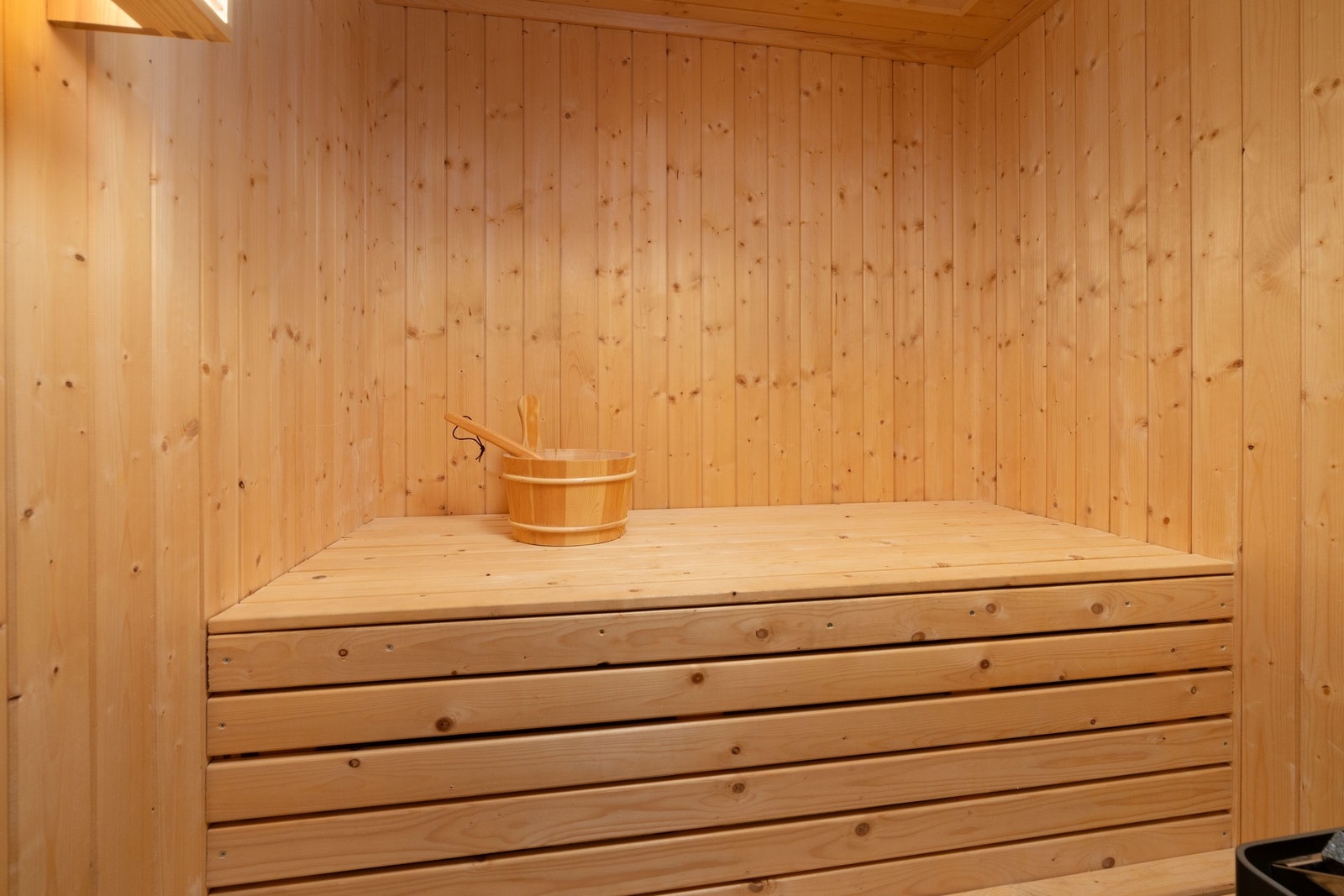 Badstue med trepanel og ovn - perfekt etter skituren. Galleribilde