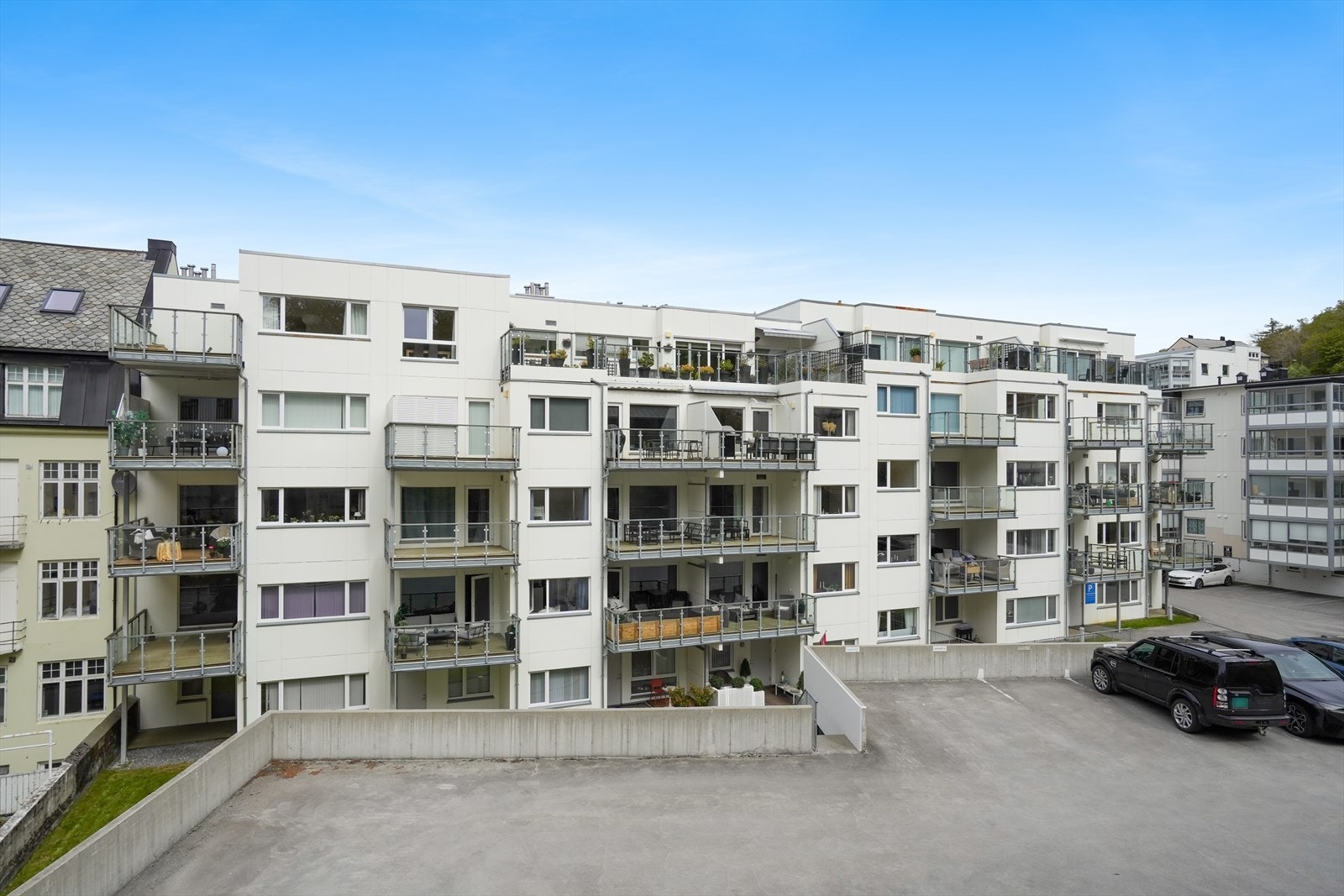 Perfekte leiligheten for deg som ønsker å bo sentralt med gangavstand til Ålesund sentrum med tilhørende fasiliteter. Galleribilde