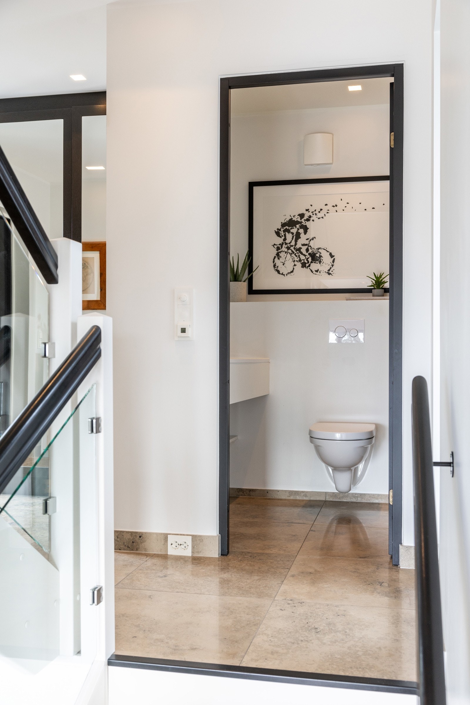 I trappeoppgangen er det et praktisk toalettrom. Galleribilde