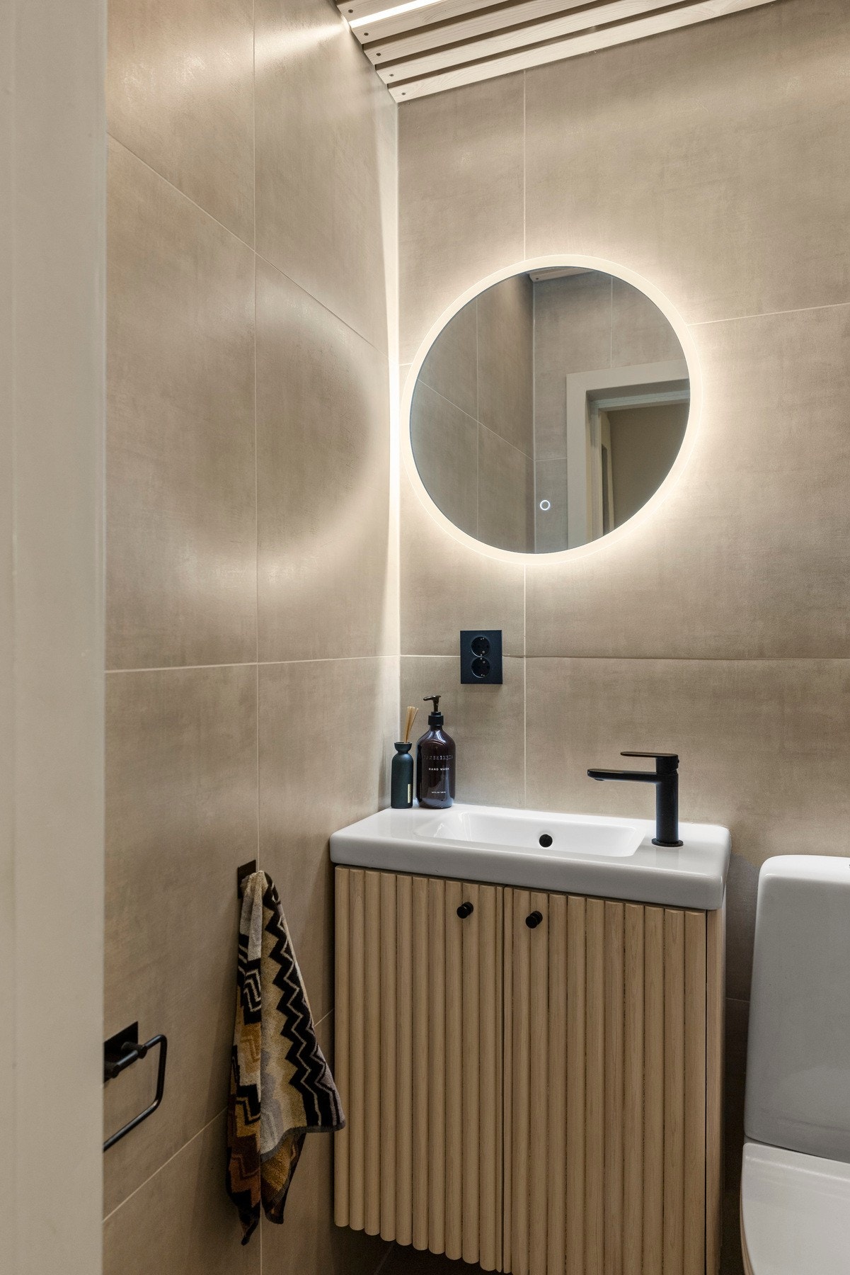 Speil med integrert belysning Galleribilde