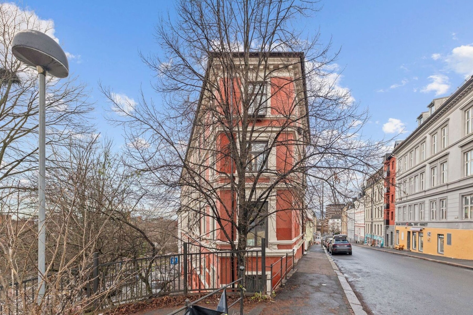 Fasade med karakter og historisk uttrykk Galleribilde