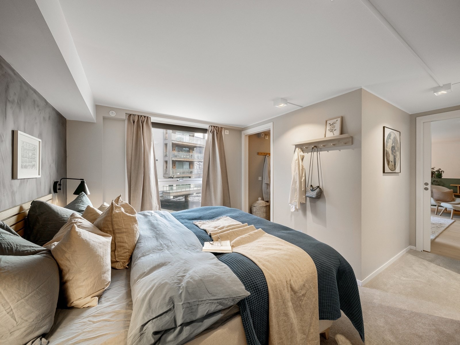 Her er det duket for 5-stjerners hotellfølelse med "ensuite". Galleribilde