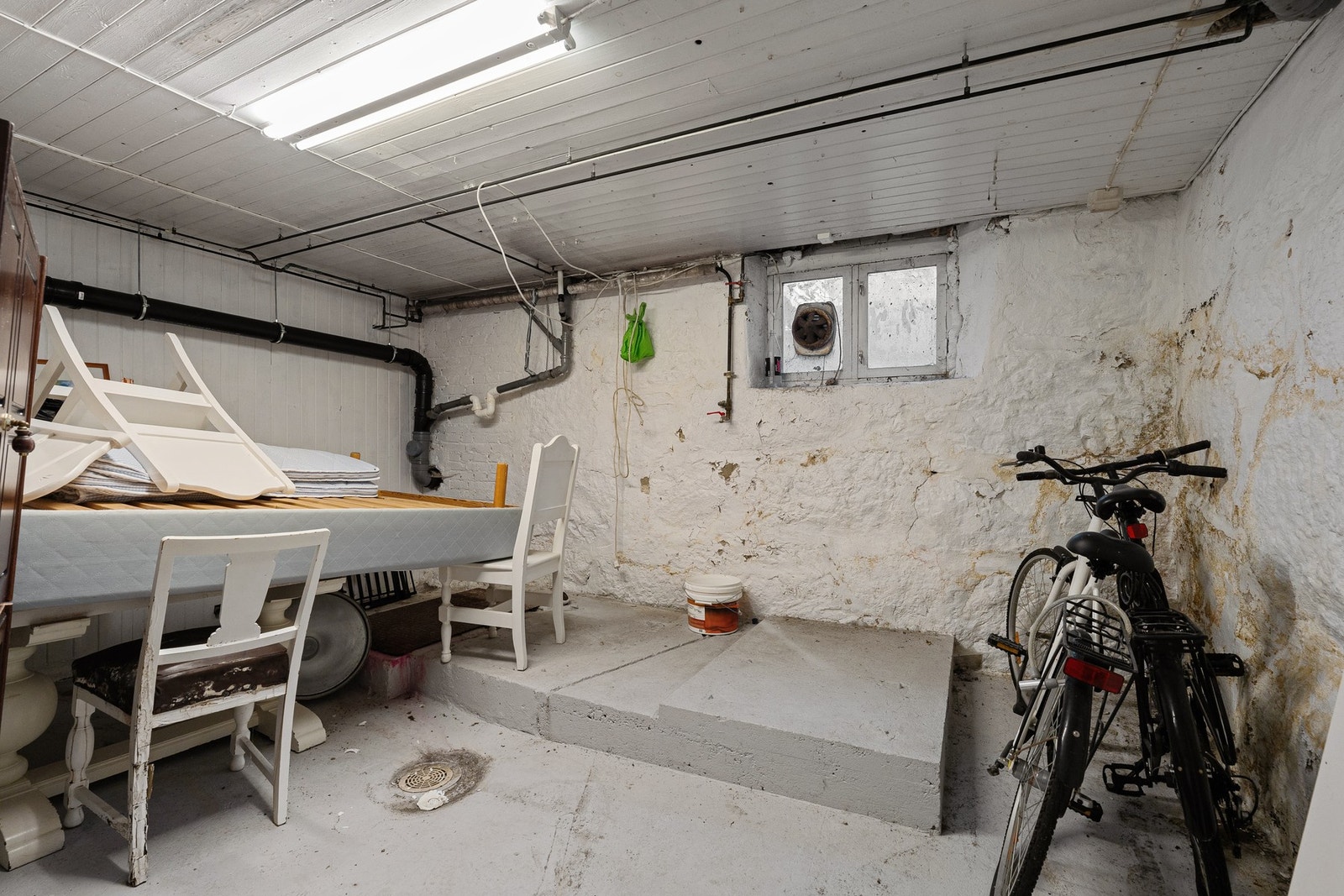 - Seksjonenn har tilgang til hele 4 boder i kjeller som til sammen måler 81kvm | Alle leilighetene har også tilgang til egen bod - Galleribilde