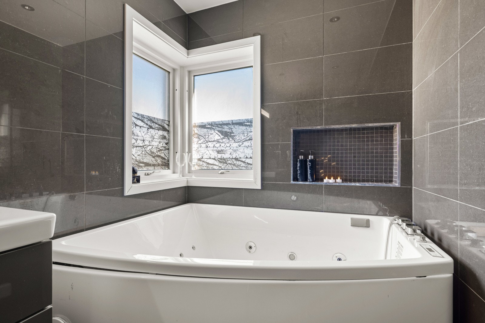 Badet har et avslappende boblekar. Galleribilde