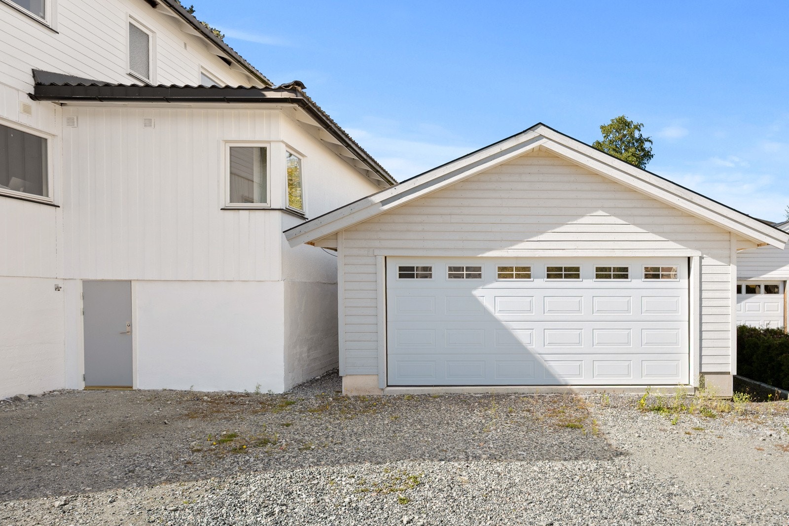 Dobbeltgarasje. Galleribilde