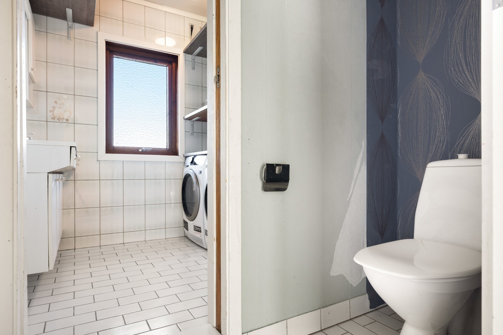 Vaskerommet har flislagt gulv med gulvvarme. Galleribilde