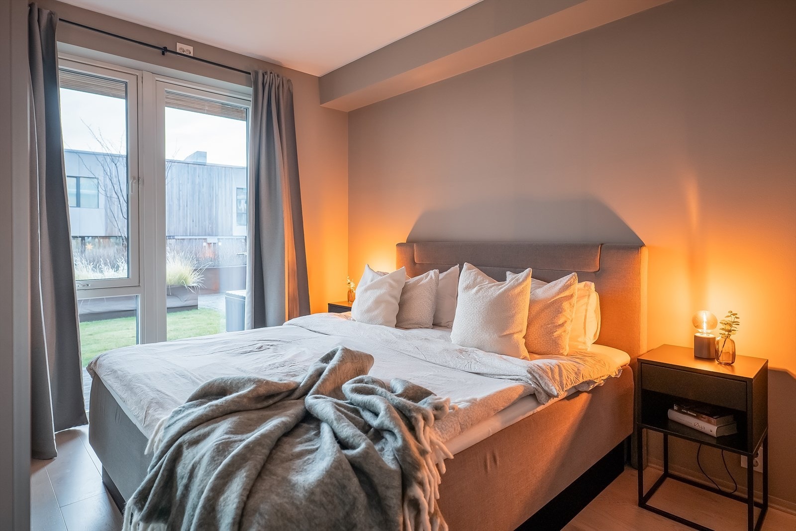 Hovedsoverommet er på 11,6 m² og er vendt mot rolig fellesareal, og har god plass til ønsket møblement. Galleribilde