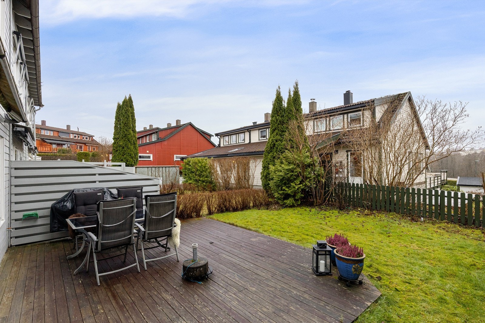 Solrik hage. Foto: Petter Tanum Larsen Galleribilde