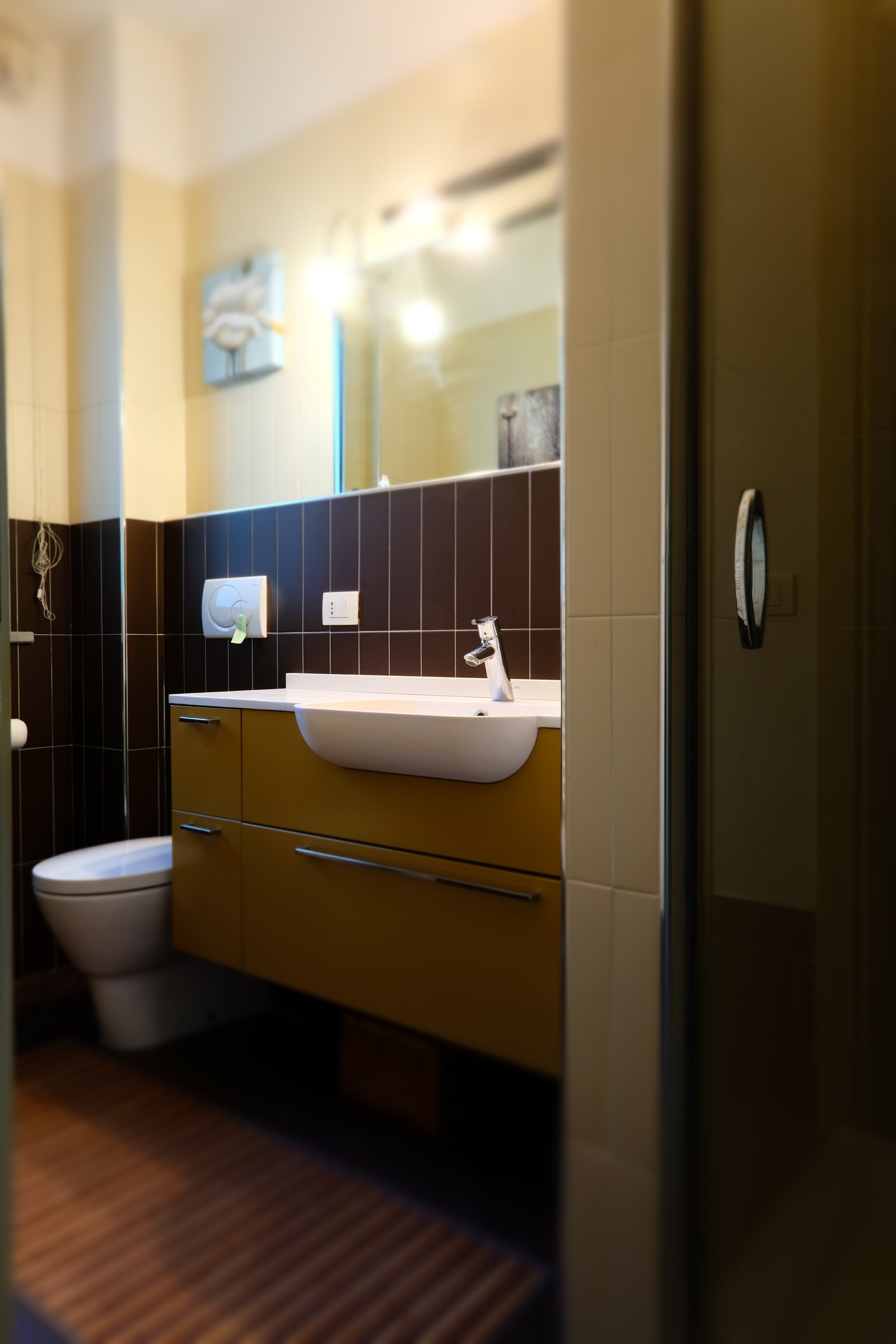 Greie bad i begge etasjer. Galleribilde