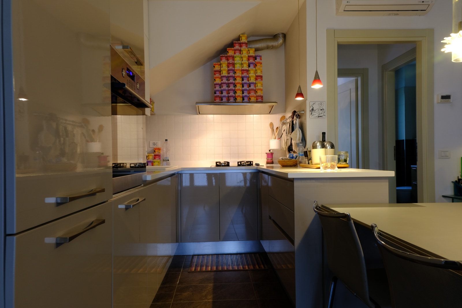 Boligen, kjøkken av grei standard. Galleribilde