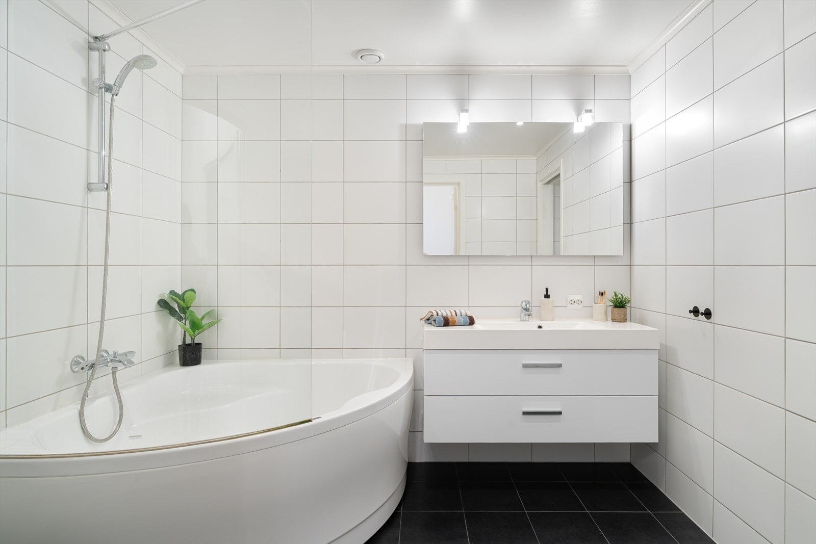 2. etasje - Bad Galleribilde