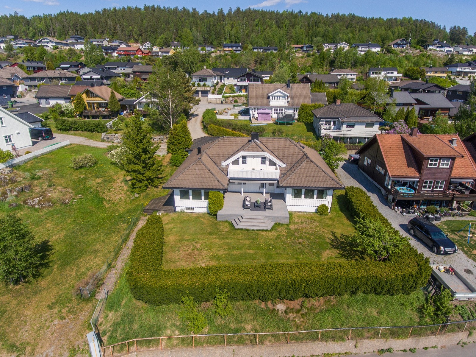 Eiendommen ligger sentralt plassert i populære Våglia. Galleribilde