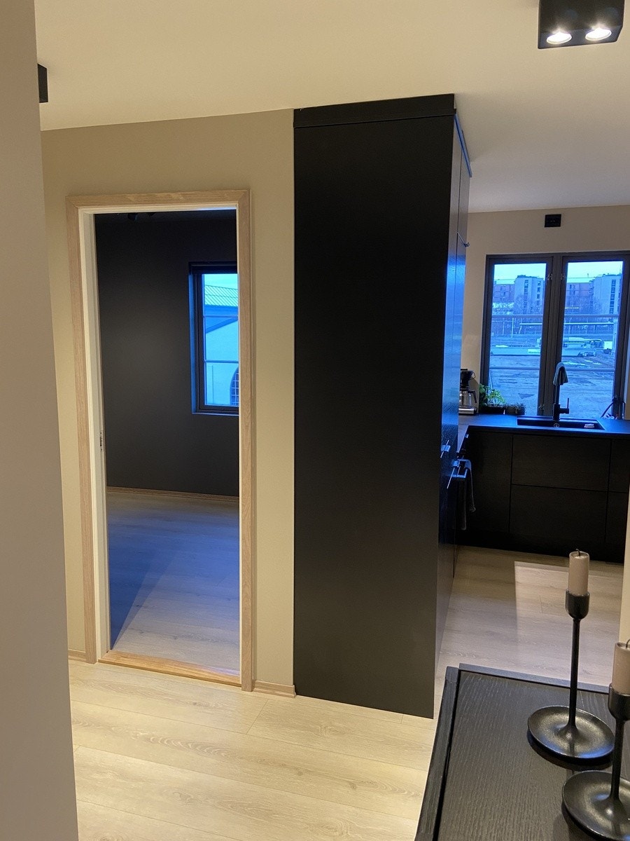 Fra gang mot kjøkken og soverom Galleribilde