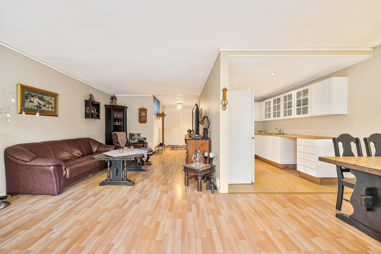 Leiligheten har en arealeffektiv planløsning med et samlet bruksareal på 76 m². Galleribilde