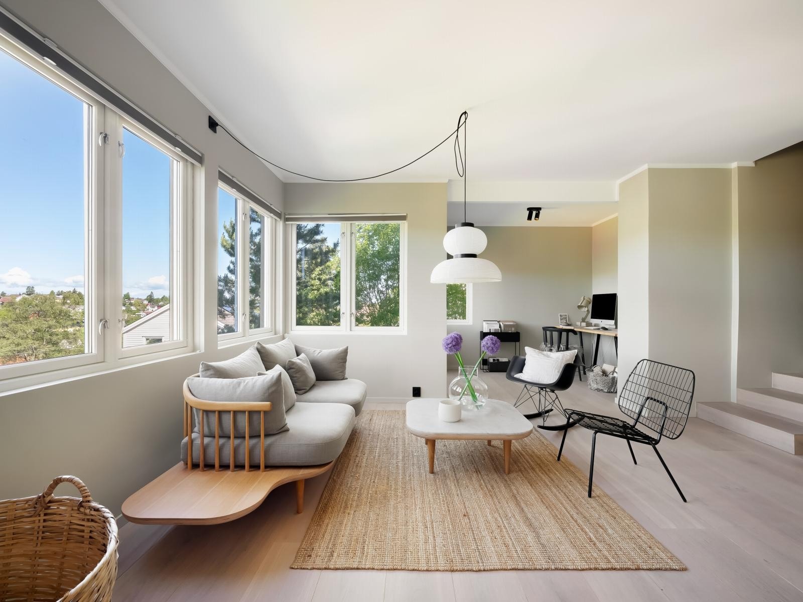 Stue og kontor for dagens eiere Galleribilde