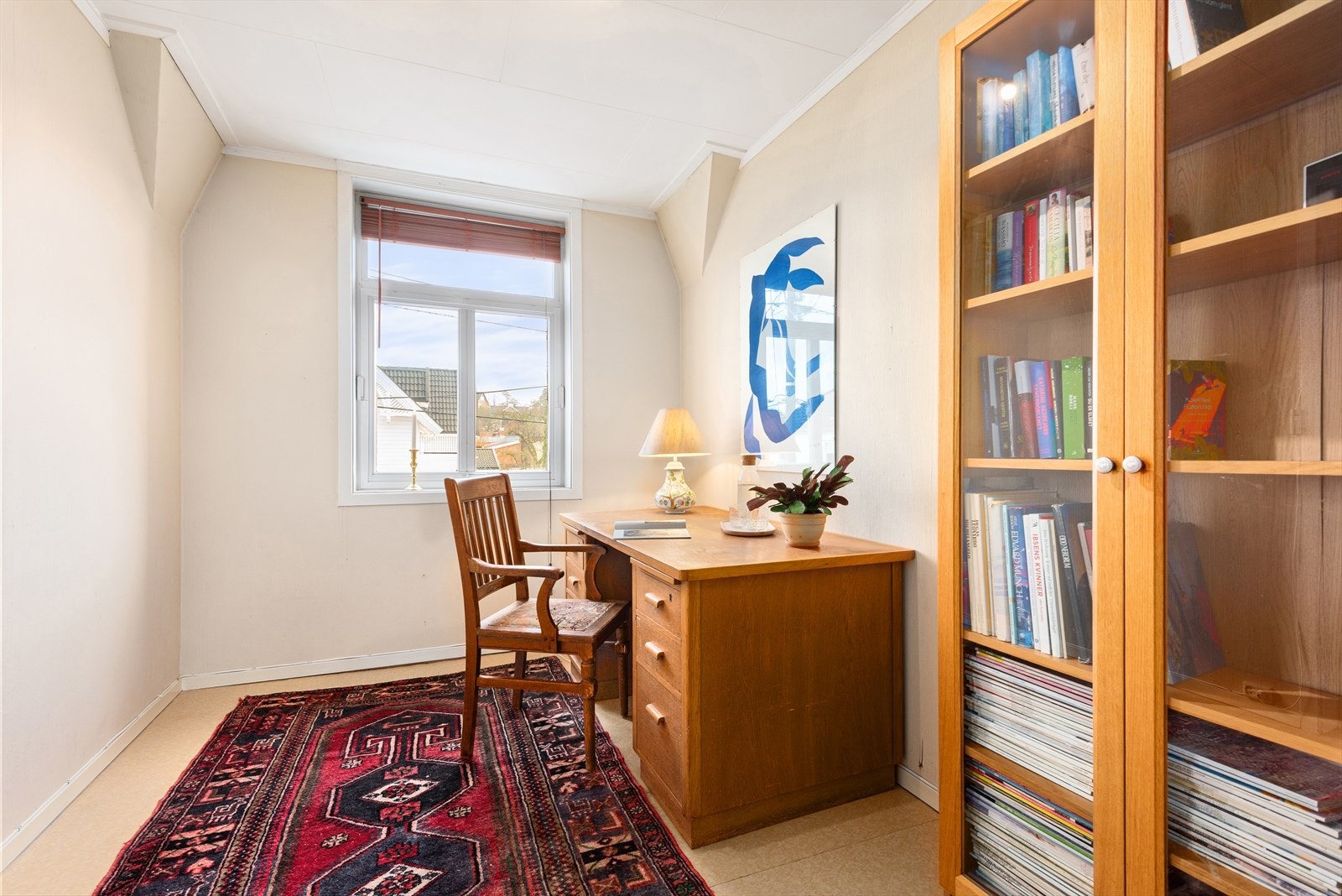 Soverom 4 benyttes i dag som kontor. Galleribilde