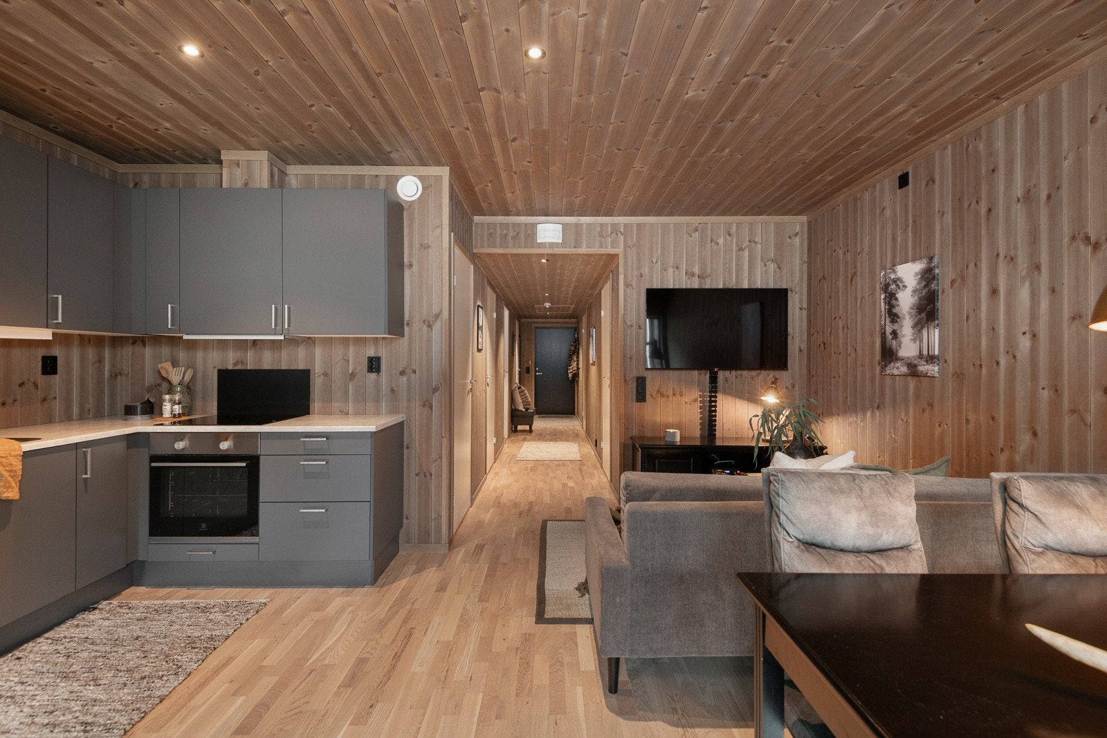 Leiligheten selges med møbler og innbo minus personlige eiendeler! Her kan du flytte rett inn. Galleribilde