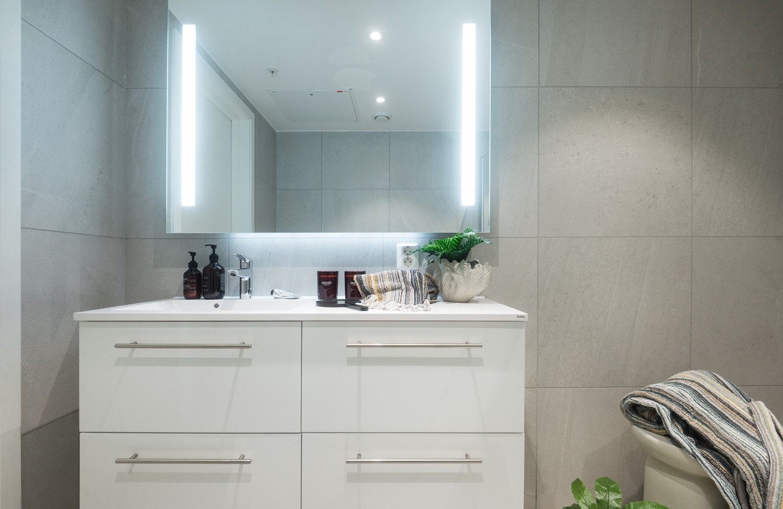 Det andre badet har en tilsvarende moderne standard. Galleribilde