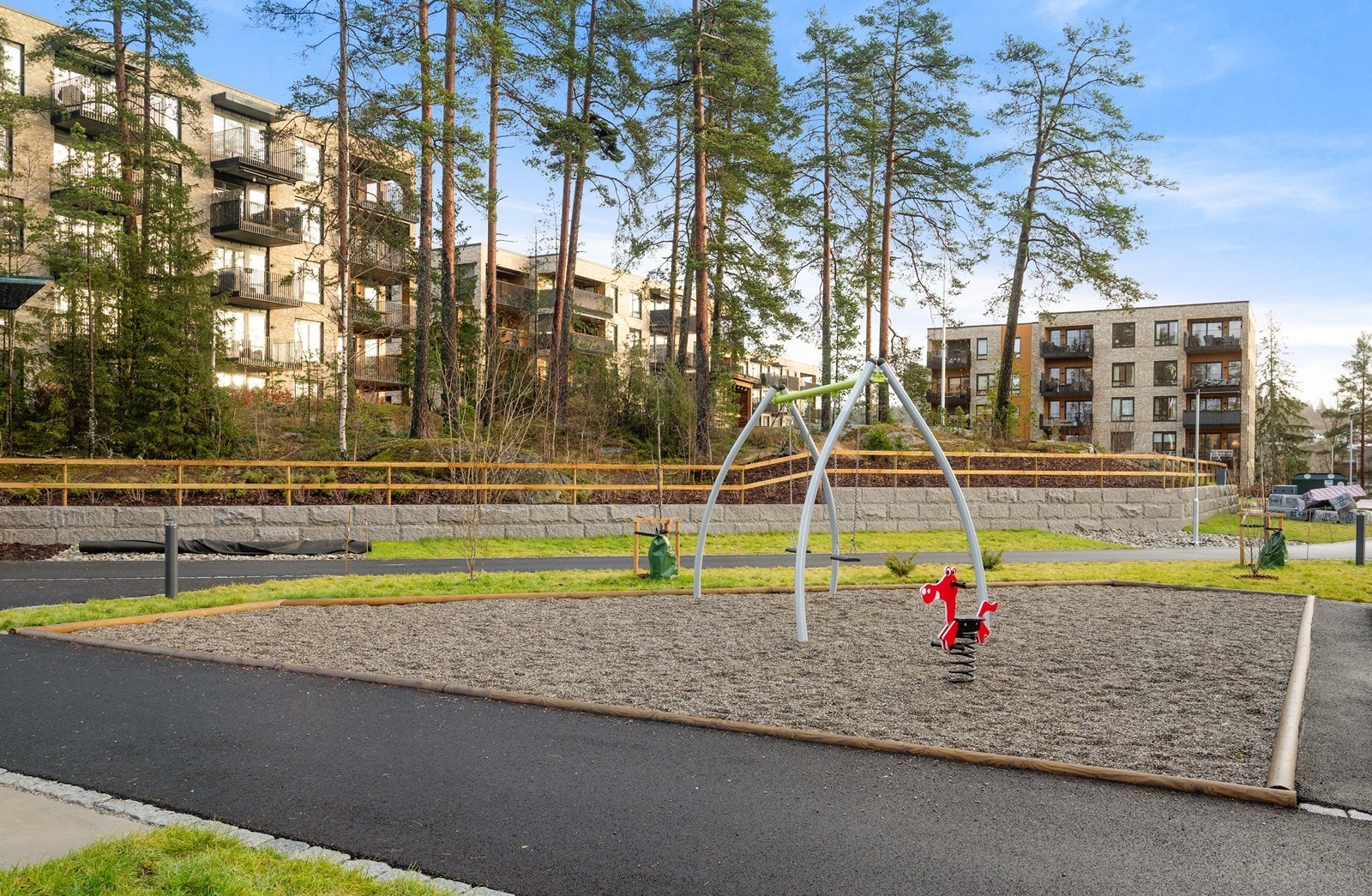 Med Vevelstad stasjon kun 3 minutters gange unna, er det effektiv kommunikasjon mot Oslo. Galleribilde