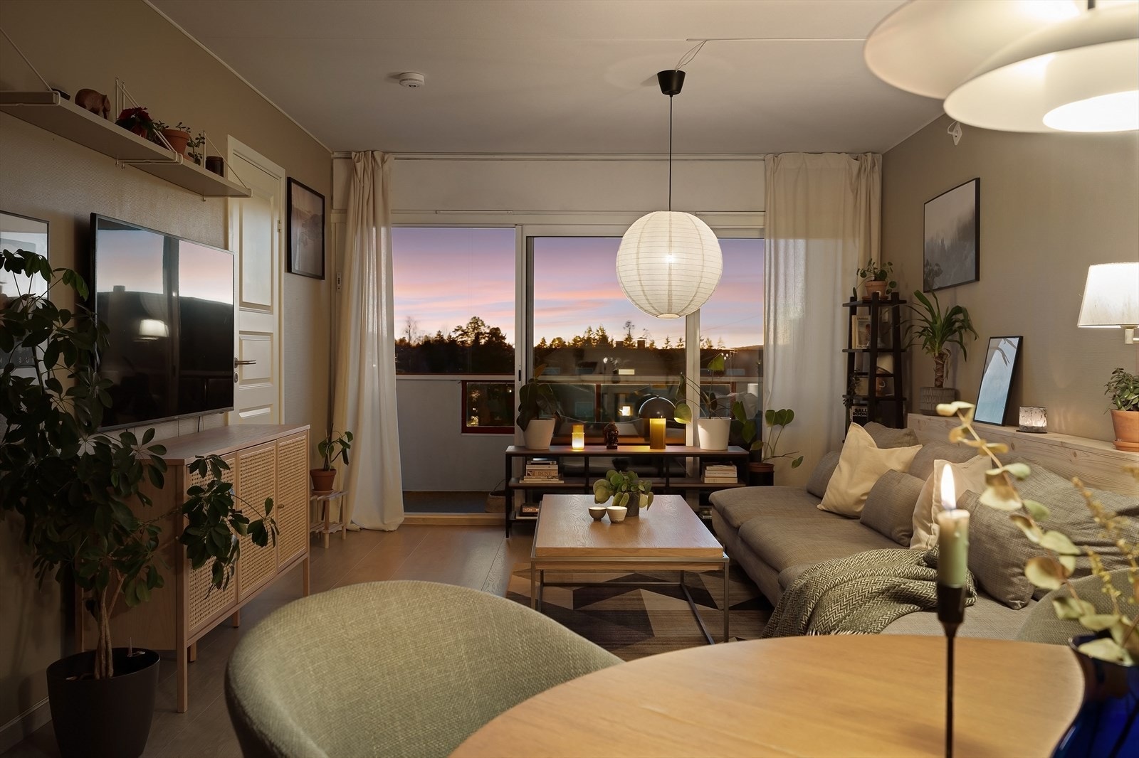 Koselig utsikt fra spisestuen. Galleribilde