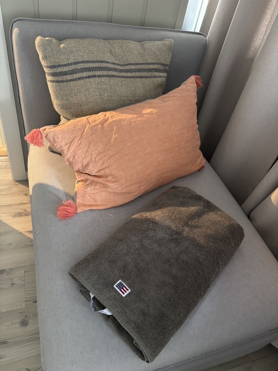 Stol som kan gjøres om til seng Galleribilde