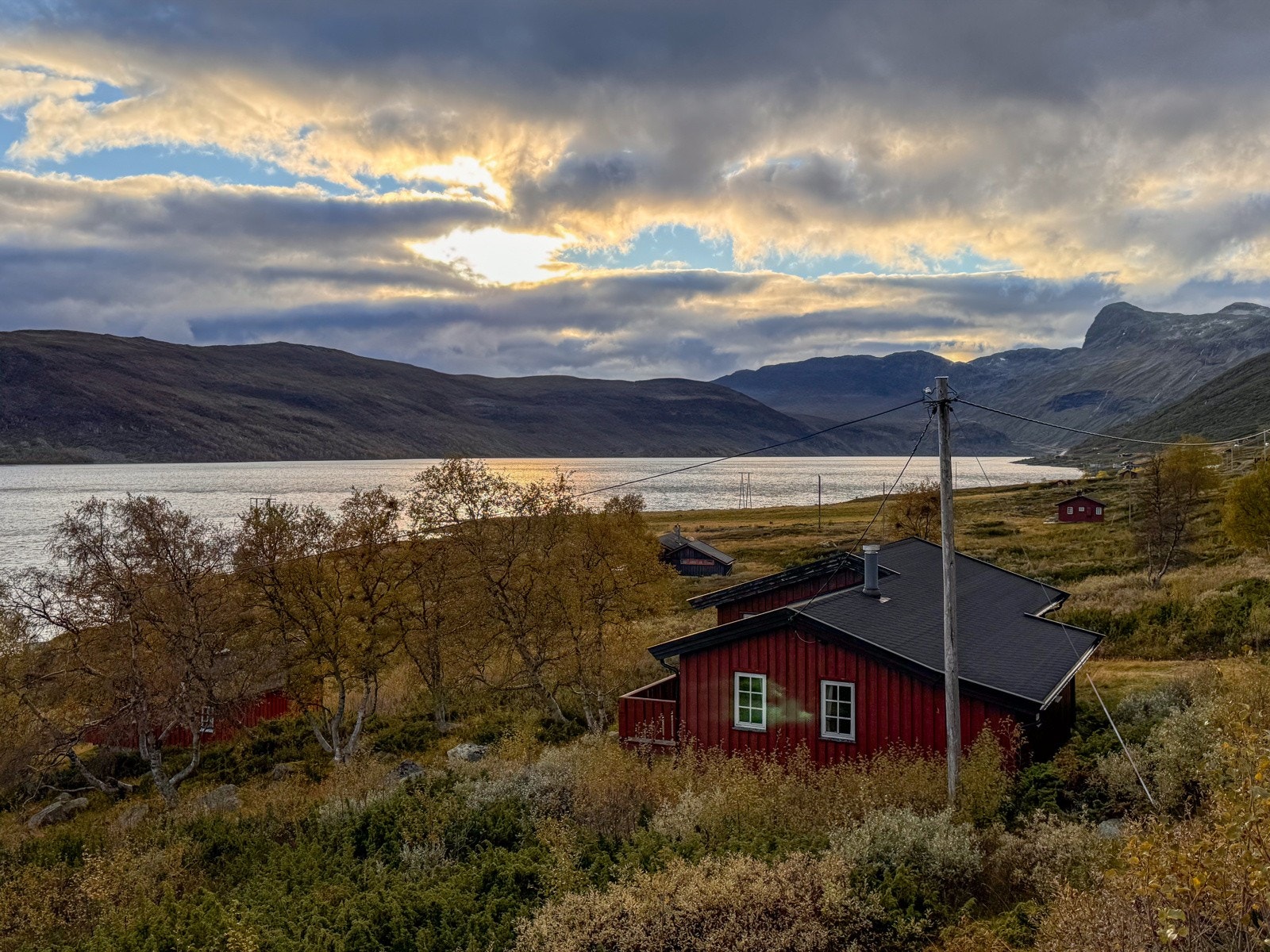 Det er gode muligheter for et rikt friluftsliv med hytte langs Strønde. Selgers private bilder Galleribilde