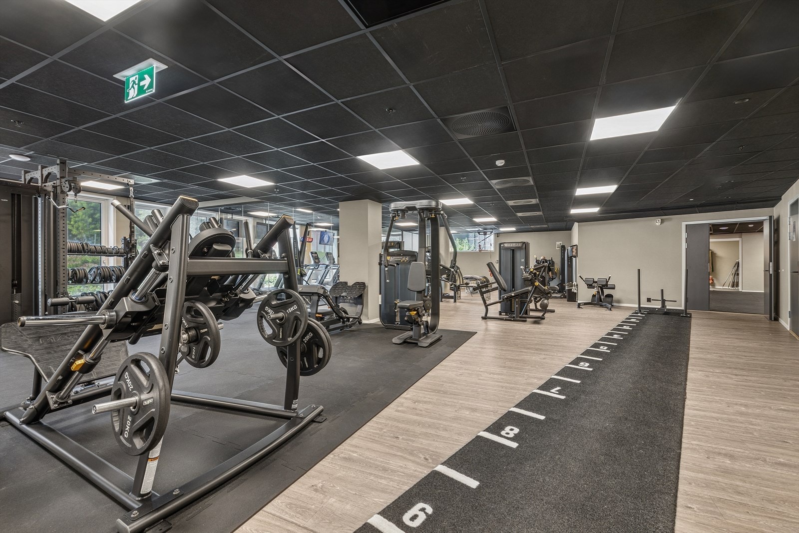 ELAVIT treningssenter ligger i samme bygg ved evt. ønske om å tegne medlemskap. Galleribilde