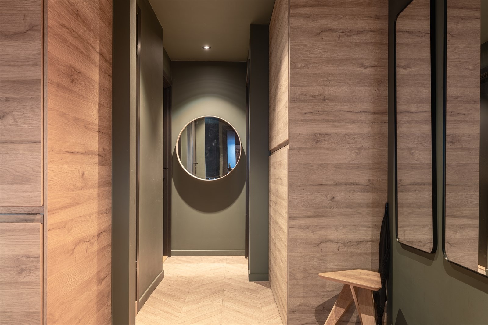 Lekker entrè med god lagringsplass Galleribilde