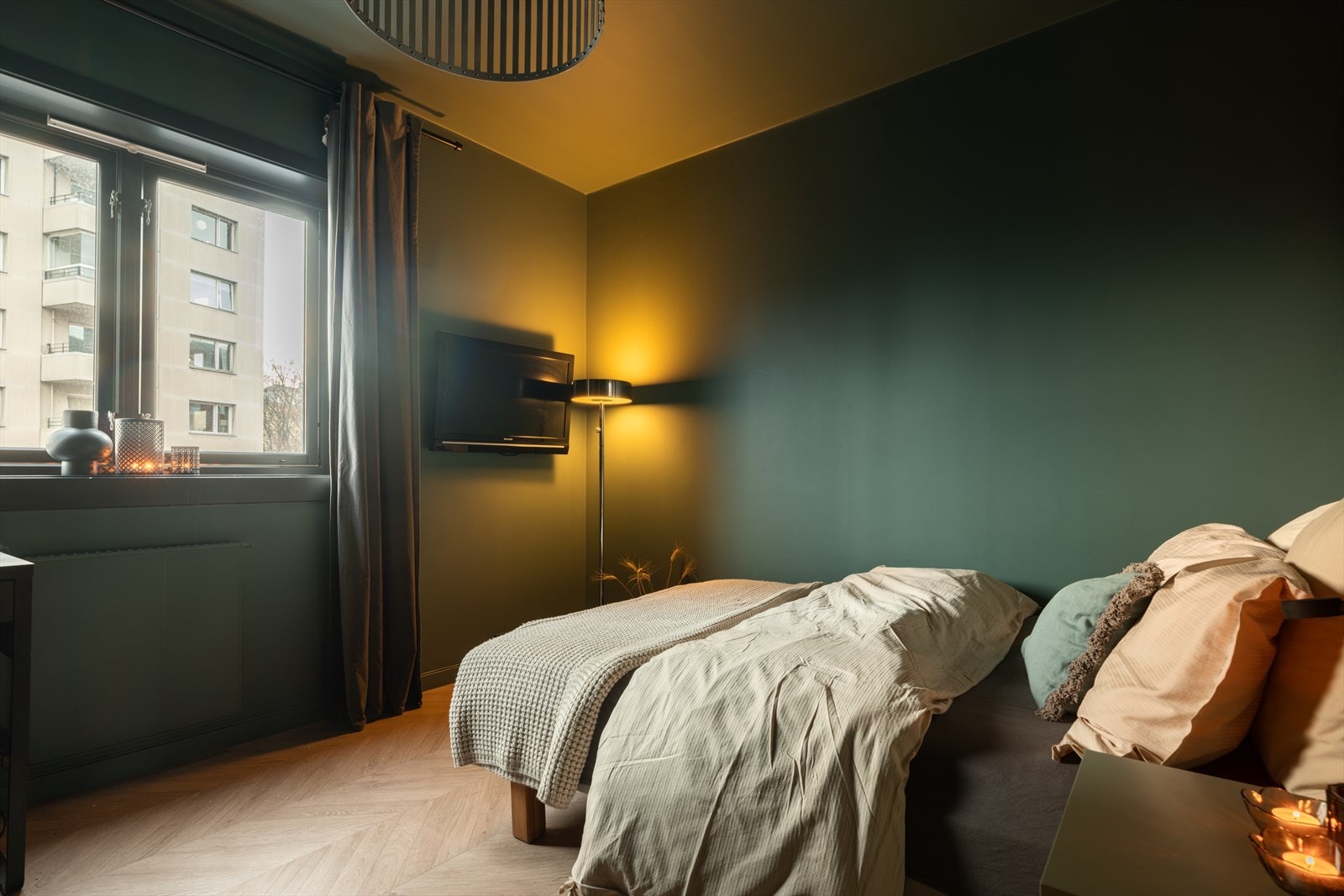 Soverom 3 med plass til dobbeltseng og garderobeskap Galleribilde